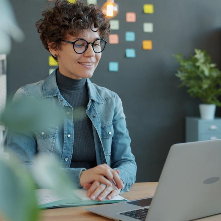 Collaborative mobile app development workflow